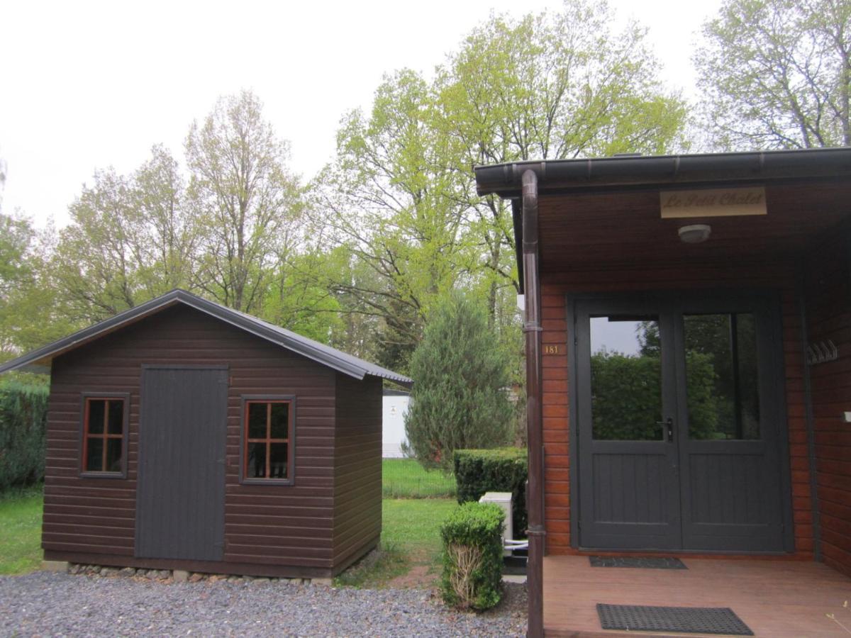 Le Petit Chalet Resteigne Kültér fotó